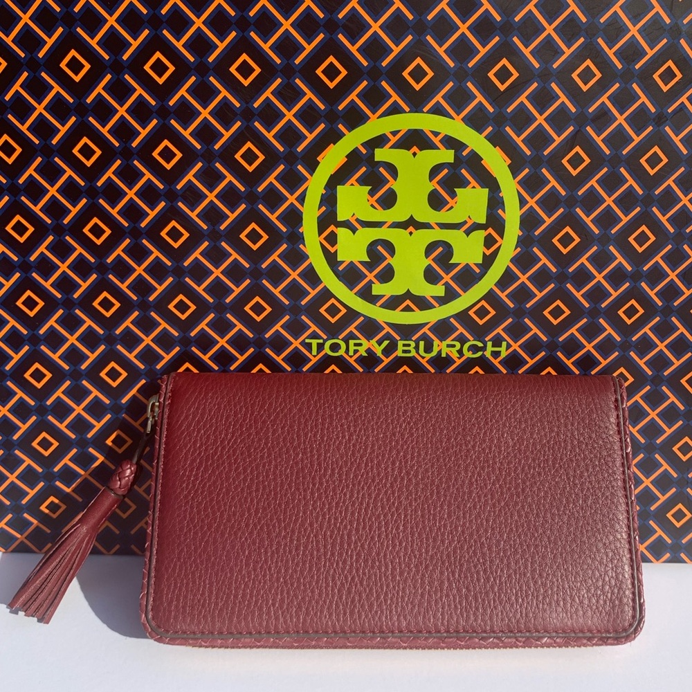 Tory Burch Taylor Zip Continental Leather Wallet - Picture 4 of 8
